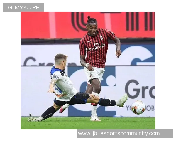 意甲焦点战里昂大胜AC米兰转会传闻再度升温引发热议