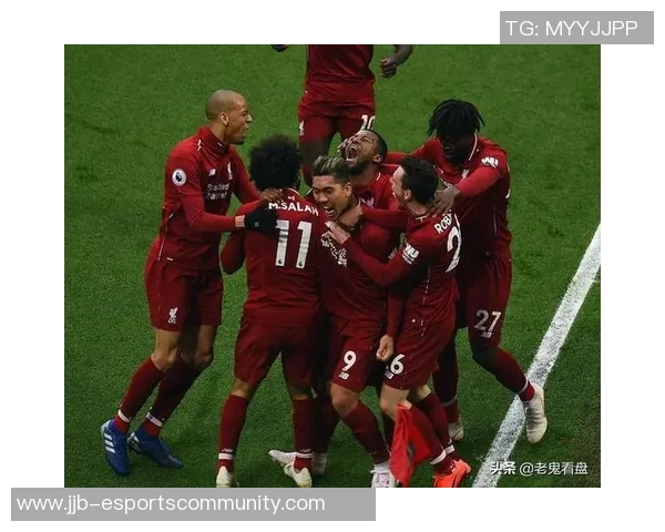 英超激战：利物浦与尤文图斯战成平局乌龙球成比赛转折点解析