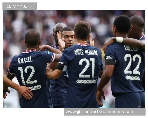 西甲激战巴黎圣日耳曼逆转里昂绝杀瞬间引发全场狂欢分析