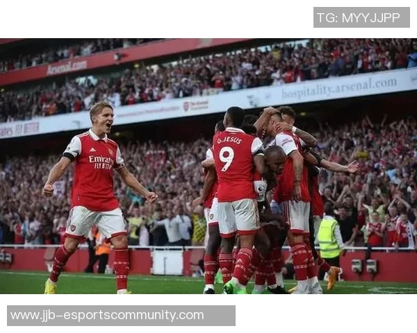 德甲精彩对决阿森纳与那不勒斯战成平局补时进球引发全场狂欢 德甲精彩对决阿森纳与那不勒斯战成平局补时进球引发全场狂欢