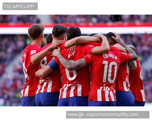 莱比锡大胜曼联六球狂潮红牌事件引发全场热议 莱比锡大胜曼联六球狂潮红牌事件引发全场热议