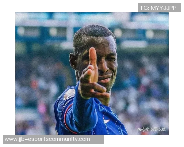 切尔西主场大胜巴黎圣日耳曼神扑时刻引发争议判罚热议