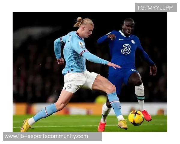 足总杯决赛巴萨狂胜曼联五球大捷绝杀时刻点燃全场激情