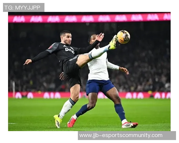 波尔图逆转热刺晋级足总杯神奇扑救点燃全场激情 波尔图逆转热刺晋级足总杯神奇扑救点燃全场激情