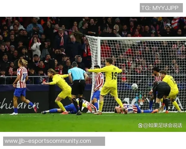 西甲激战马竞逆转曼城乌龙球引发争议判罚全场沸腾 西甲激战马竞逆转曼城乌龙球引发争议判罚全场沸腾